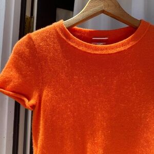 J.crew women's size S %100 cashmere orange top